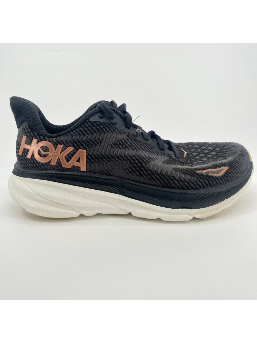 Hoka One One Clifton 9 Womens Size 7 Black Gold Athletic Running Shoes Sneakers